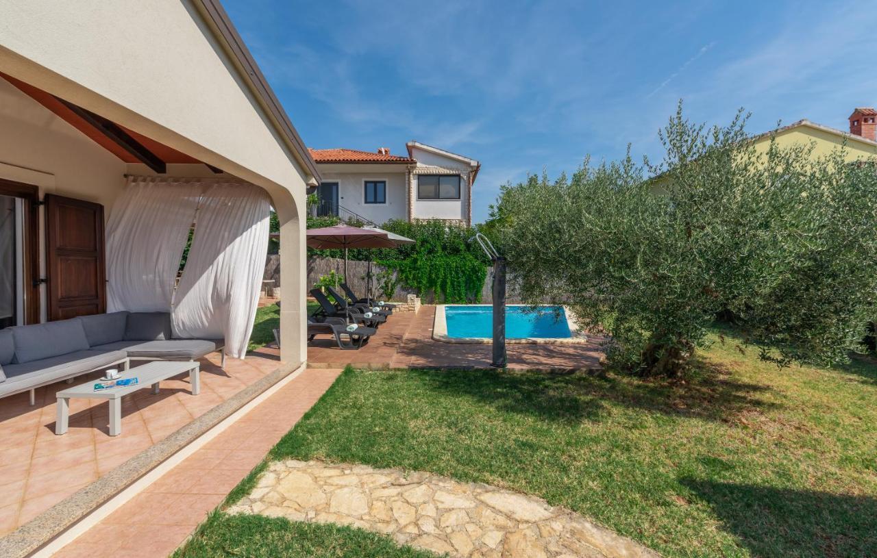 Villa Lucas Novigrad  Exterior photo